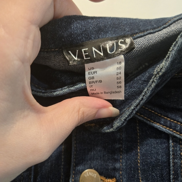 Venus NWOT Off-The-Shoulder Denim Jumpsuit - Dark Wash, Size 18 - Picture 11 of 14